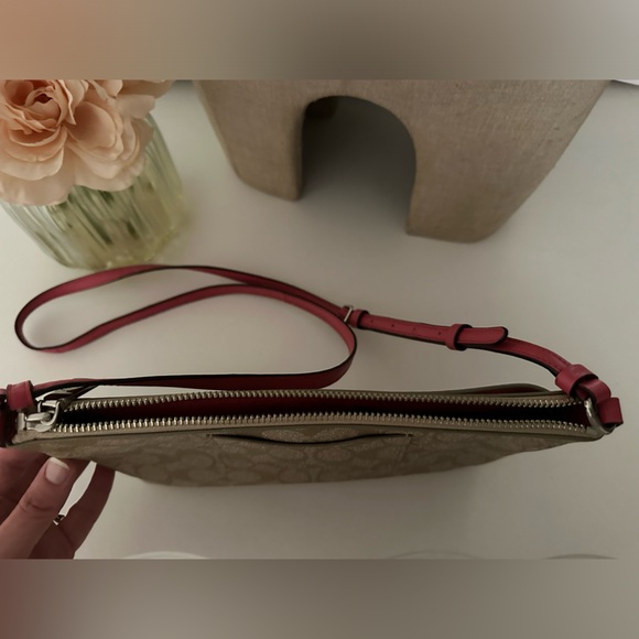 Coach pop signature crossbody - Picture 5 of 8